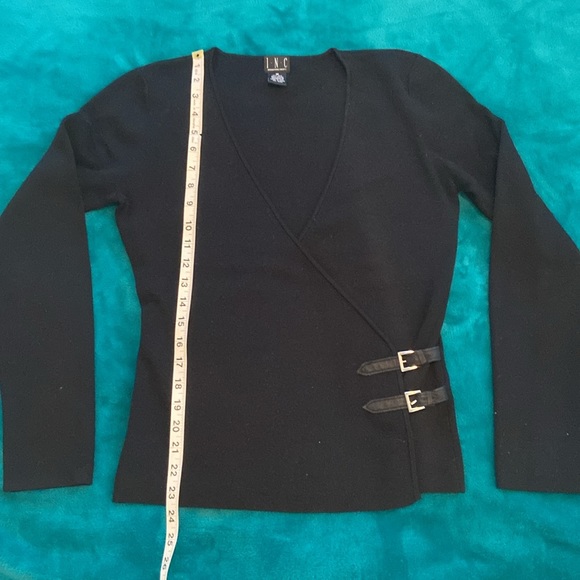 INC black crossover sweater in M - Picture 4 of 5